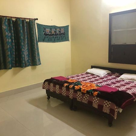Gangotri Paying Guest House 瓦拉纳西 外观 照片