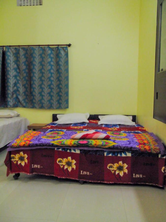 Gangotri Paying Guest House 瓦拉纳西 外观 照片