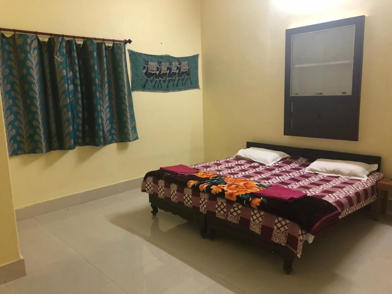 Gangotri Paying Guest House 瓦拉纳西 外观 照片