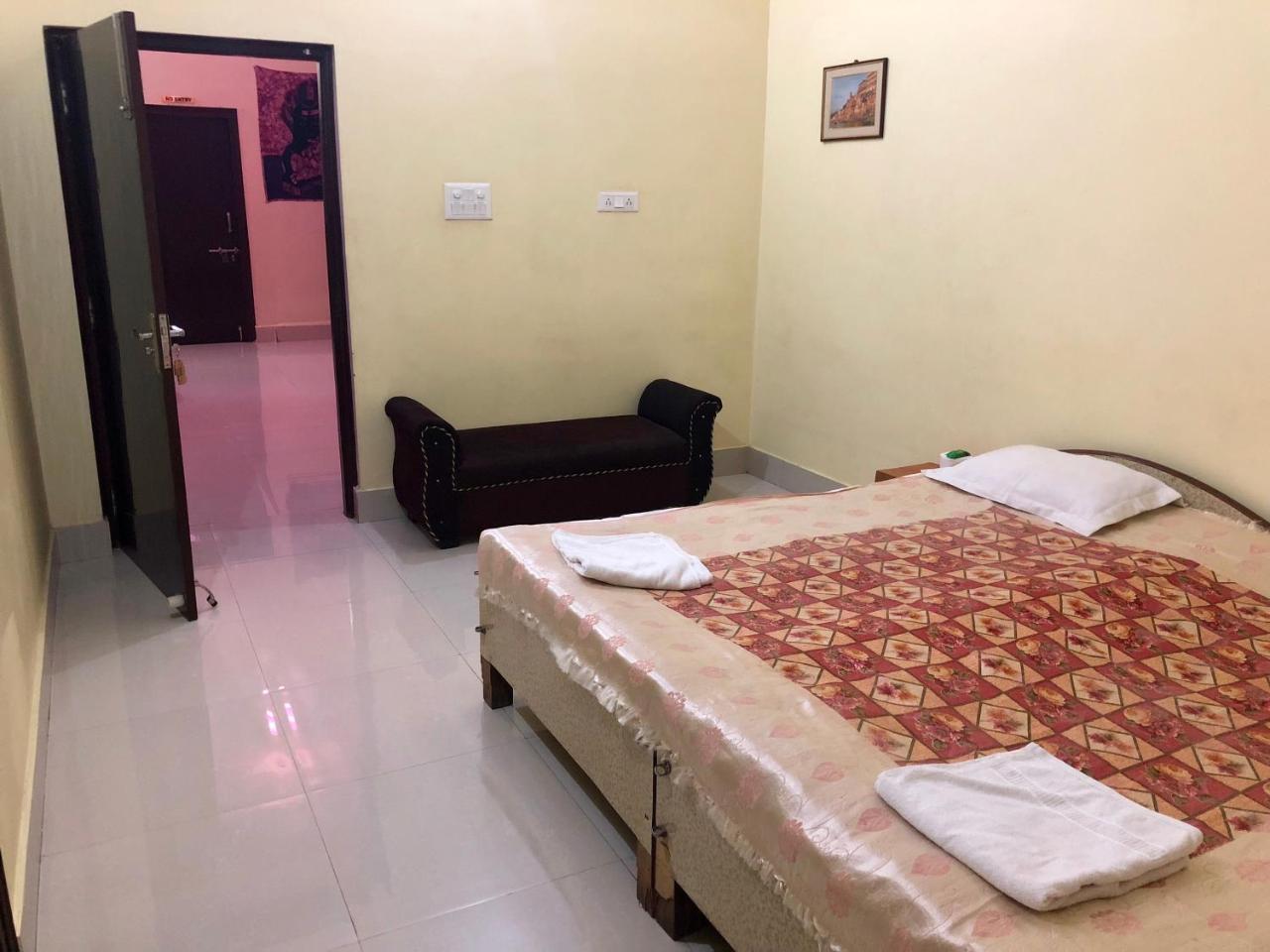 Gangotri Paying Guest House 瓦拉纳西 外观 照片