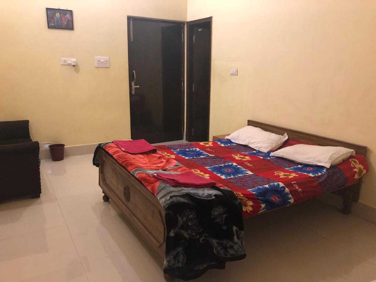 Gangotri Paying Guest House 瓦拉纳西 外观 照片